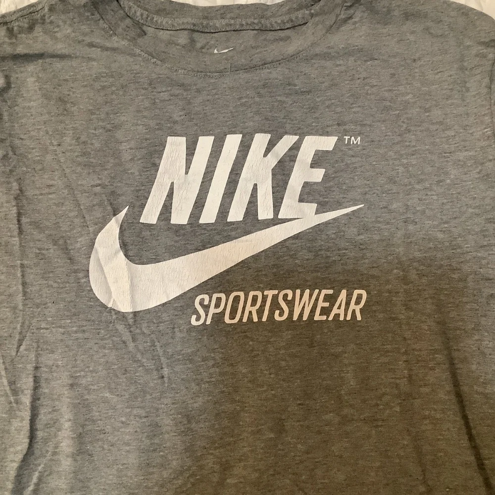 Grey Nike Shirt - Picture 2 of 2